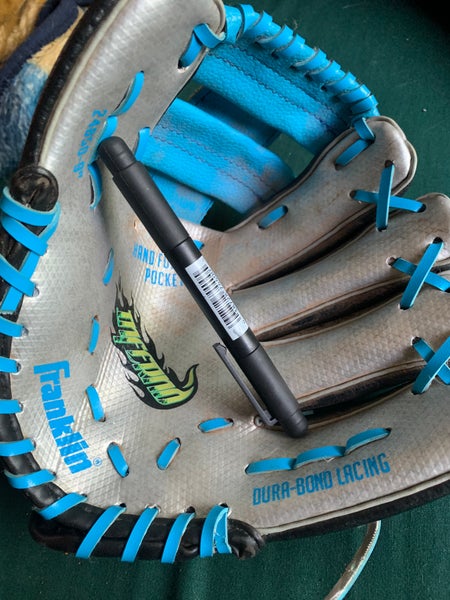 Used Franklin Inferno Teeball Bat / Franklin Inferno 9 inches Glove
