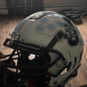 Large Adult Schutt F7 2.0 Helmet (New)