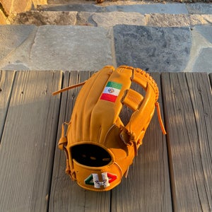 *BRAND NEW 44 PRO GLOVE*