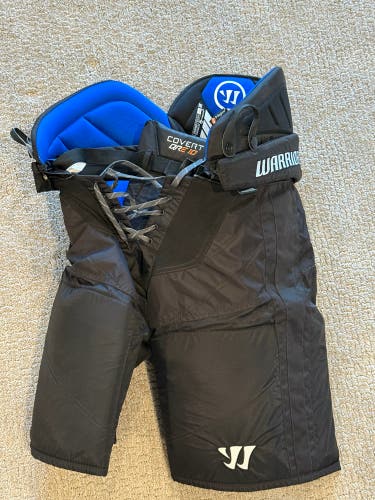 Medium Senior Warrior Covert QRE10 Hockey Pants (New)