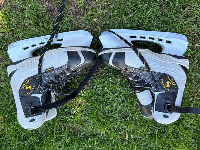 Jackson Ultima Softec Hockey Skates Regular Width 12 (Used)