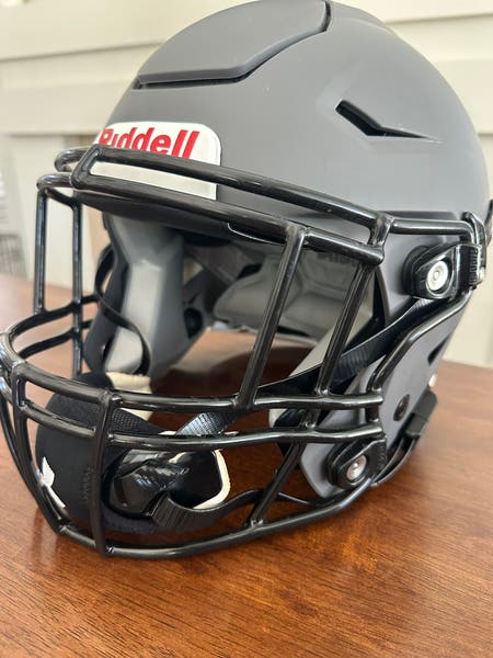 Riddell SPEEDFlex M 2024 値下げ⭕️ 2024 Riddell Speedflex (NEW) | SidelineSwap | Buy and Sell on