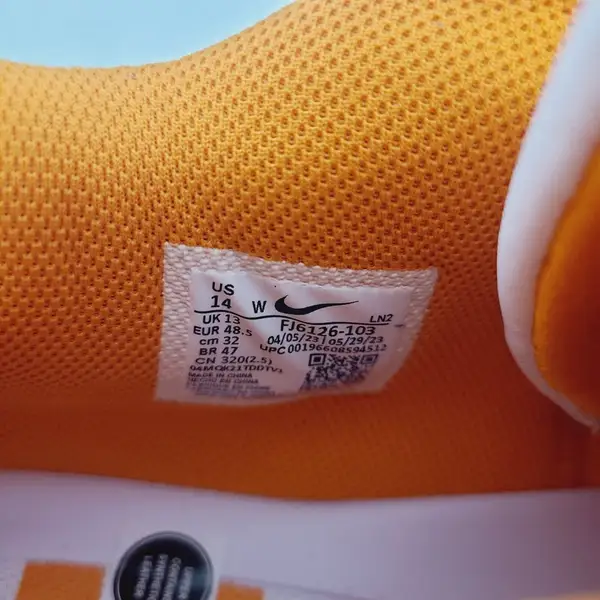 Nike Alpha Menace 3 Tennessee Vols PE Football Cleats FJ6126  display picture 2