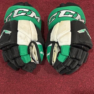 University Of North Dakota CCM HGTKPP size 14 Gloves Item#NDG11