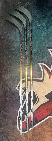 Senior Bauer Vapor Hyperlite 2 Right Handed Hockey Stick P92 Pro Stock (New)