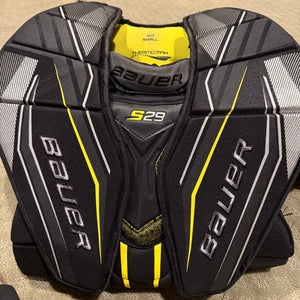 Bauer Supreme S29 Goalie Chest Protector INT Small (Used)