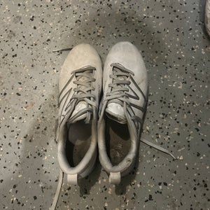 White Men's Size M 12.0 (W 13.0) Adult New Balance Low Top Freeze (Used)