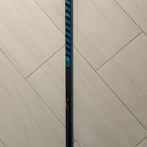 Intermediate Warrior Covert QR5 20 Right Handed Hockey Stick W28 (Used)