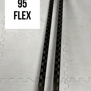 Senior(2x)Left P92 95 Flex ProBlackStock™ Unbranded Blackouts Pro Stock Nexus Hockey Sticks