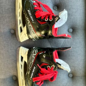 2023 Bauer Vapor 3X Pro Hockey Skates Regular Width 13.5 (Used)