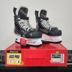 CCM Super Tacks AS3 Pro Hockey Skates Size 7 (New)