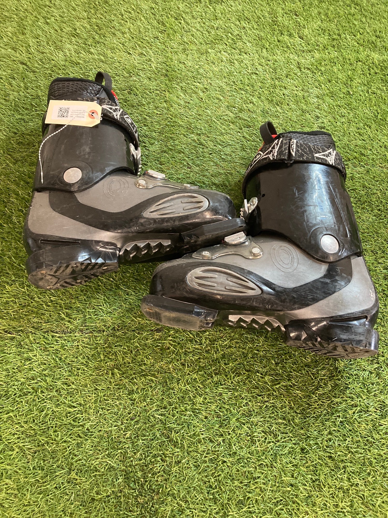 NEW Atomic Redster Team Issue 130 Ski Boots (27.5) - Red - 2024