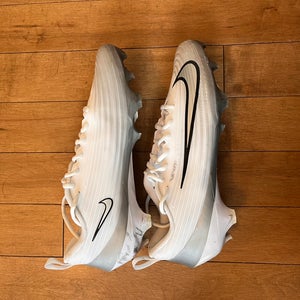 White Men's Size M 11.5 (W 12.5) Adult Nike Low Top Vapor Speed Molded Cleats (Used)