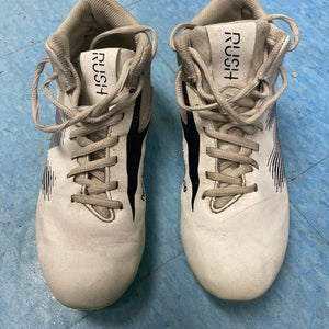 White Unisex Size M 5.0 (W 6.0) Youth New Balance Mid Top Rush Molded Cleats (Used)