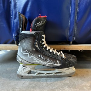 NCAA Bauer Vapor Hyperlite Hockey Skates Pro Stock Size 8 272mm (Used)