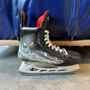 NCAA Bauer Vapor Hyperlite Hockey Skates Pro Stock Size 9.5 280mm (Used)