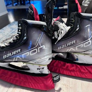 Bauer Vapor Hyperlite Senior skates
