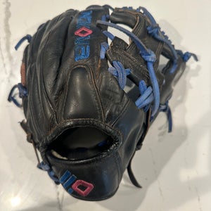 Nokona S-200 11.25” Baseball Glove