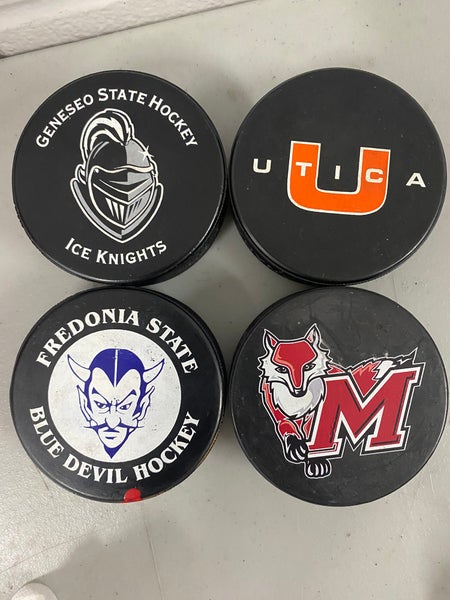 NCAA Custom puck listing