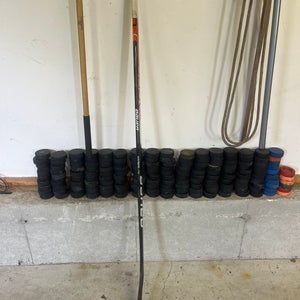 Senior Bauer Vapor Hyperlite Right Handed Hockey Stick P28 Pro Stock (Used)
