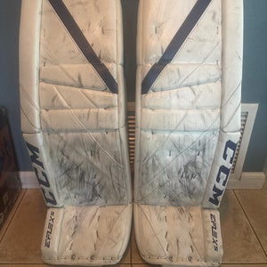33" 2023  CCM Eflex 5 Goalie Leg Pads Pro Stock (Used)