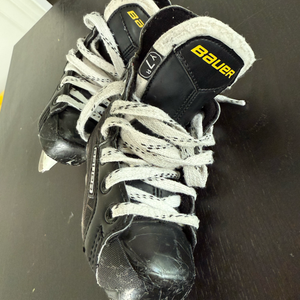 2019 Bauer Supreme S140 Hockey Skates Regular Width 7 (Used)