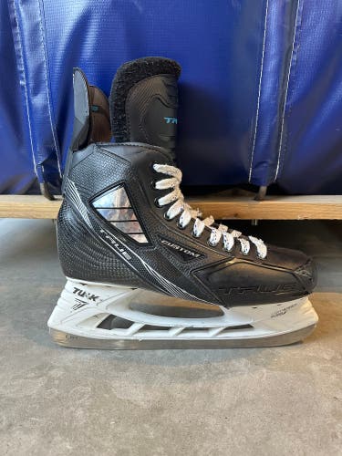 NHL Colorado Avalanche True SVH Pro Hockey Skates Pro Stock 10 296mm (Used)