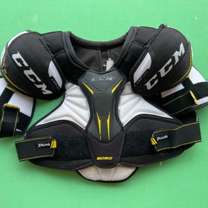 Small Senior CCM Tacks 9060 Shoulder Pads (Used)