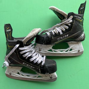 CCM Tacks 9070 Hockey Skates | Size 4.5 (Used)