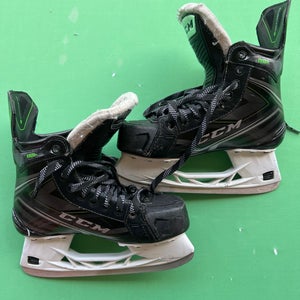 Intermediate CCM RibCor 88K Hockey Skates 6.5 (Used)