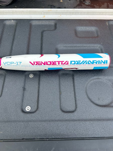 DeMarini Vendetta Bat (-10) Composite 20 oz 30" (Used)