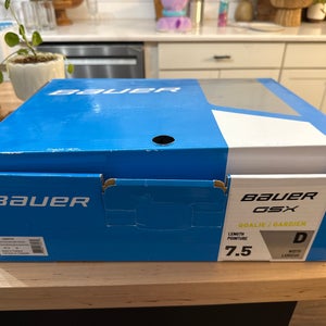 2025 Bauer Hockey Skates Regular Width 7.5 (New)