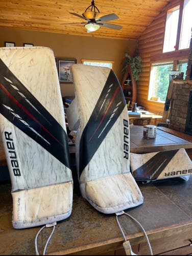 35"  Bauer Hyperlite Goalie Pads and Blocker