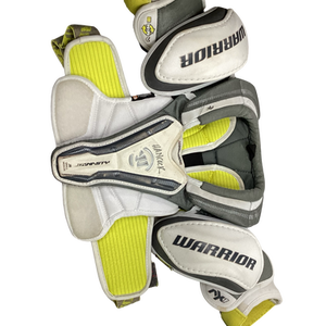 Used Warrior DYNASTY Youth Shoulder Pads LG 11613-S000159371