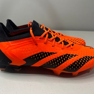 Size 7 Men’s Adidas Predator Accuracy.1 Low FG Orange Black Soccer Cleats