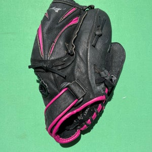Mizuno Finch Right Hand Throw Softball Glove 11.5" (Used)