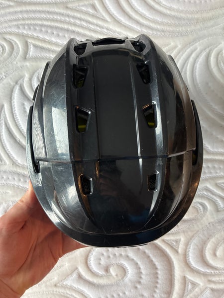 Large Bauer Re-Akt 100 Helmet (Used)