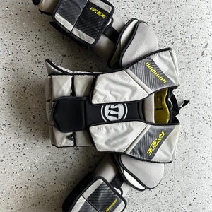 Warrior Ritual X3E Goalie Chest Protector Medium(Used)
