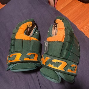 CCM HG 4PC Gloves 14" Pro Stock