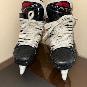 Used Intermediate Bauer Vapor 3X Hockey Skates, Size 6, Fit 1