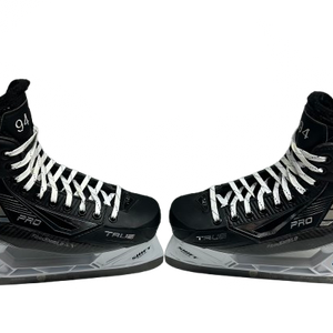 TRUE Catalyst Custom Pro Stock Ice Hockey Skates Size 8.5 Used NHL (13781)