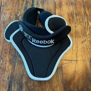 Reebok Youth Goalie Neck Guard