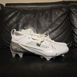 Nike Vapor Edge Pro 360 Men’s Football Cleats – White/Metallic Silver, Size 14.0