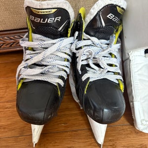 Bauer Supreme 3S Hockey Goalie Skates Regular Width  7 (Used)