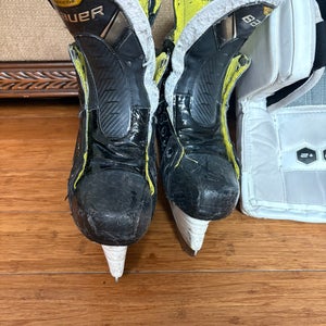 Bauer Supreme 3S Hockey Skates Regular Width  8 (Used)