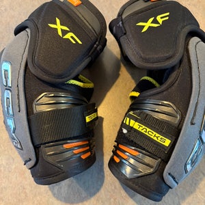 Large Senior CCM Tacks AS-V Elbow Pads  (Used)