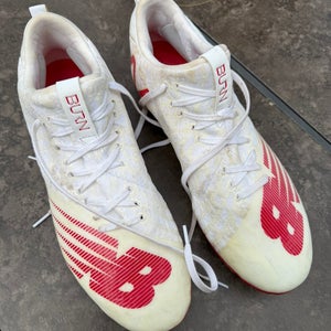 White Unisex Size M 12.0 (W 13.0) Adult New Balance Low Top Burn X2 Low Molded Cleats (Used)