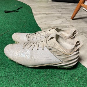 Unisex  Size M 11.0 (W 12.0) Under Armour Low Top Blur Molded Cleats (Used)