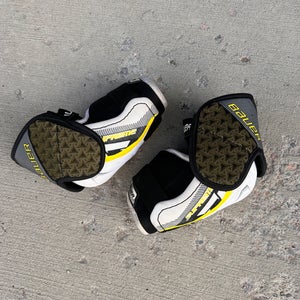 Large Senior Bauer Elbow Pads  (Used)