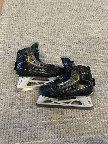 Bauer Elite Hockey Goalie Skates 8 (Used)
